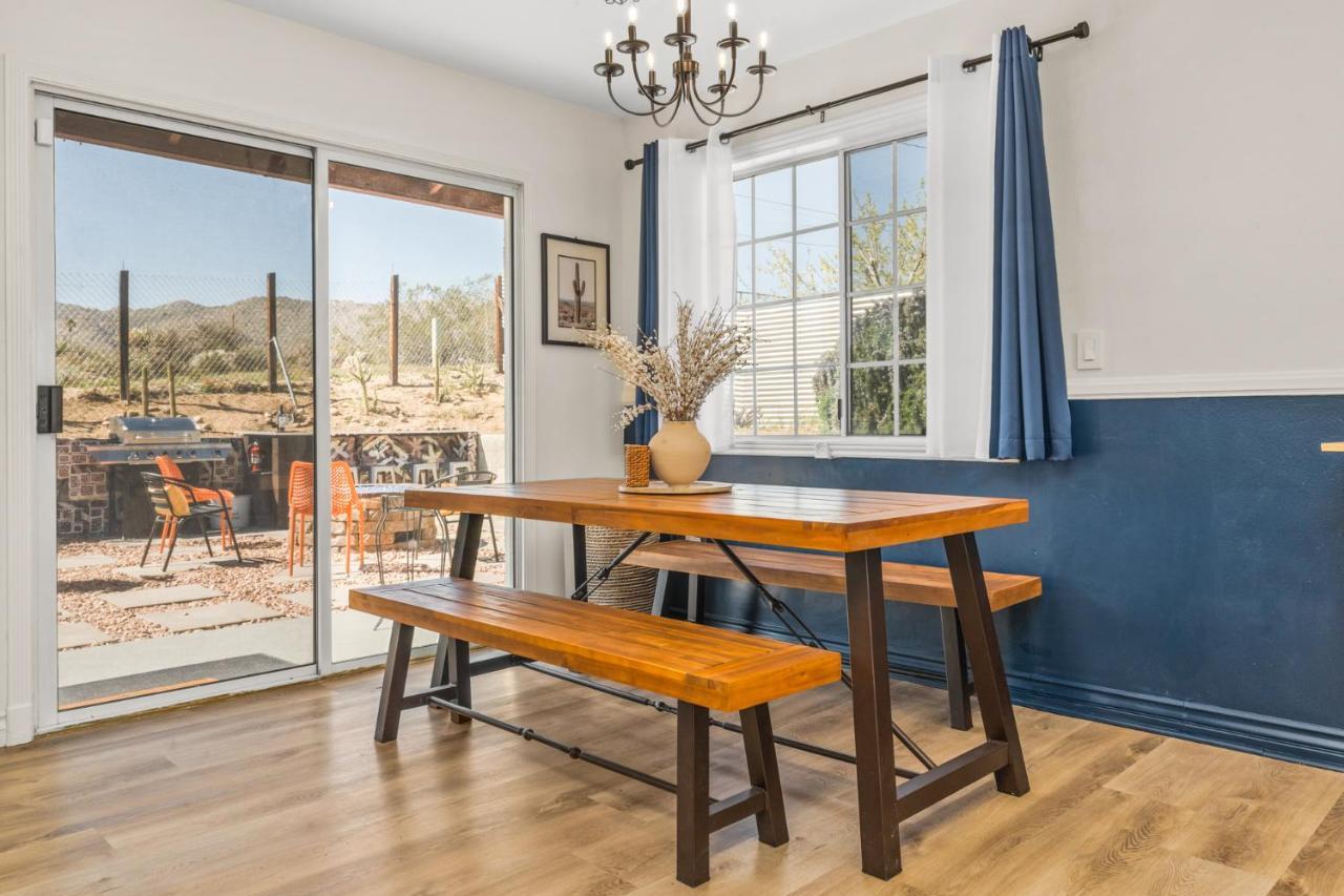 Hot Tub, Games, King Bed, Fire Pit, Bbq Grill, Minutes From National Park And Views Villa Joshua Tree Exteriör bild
