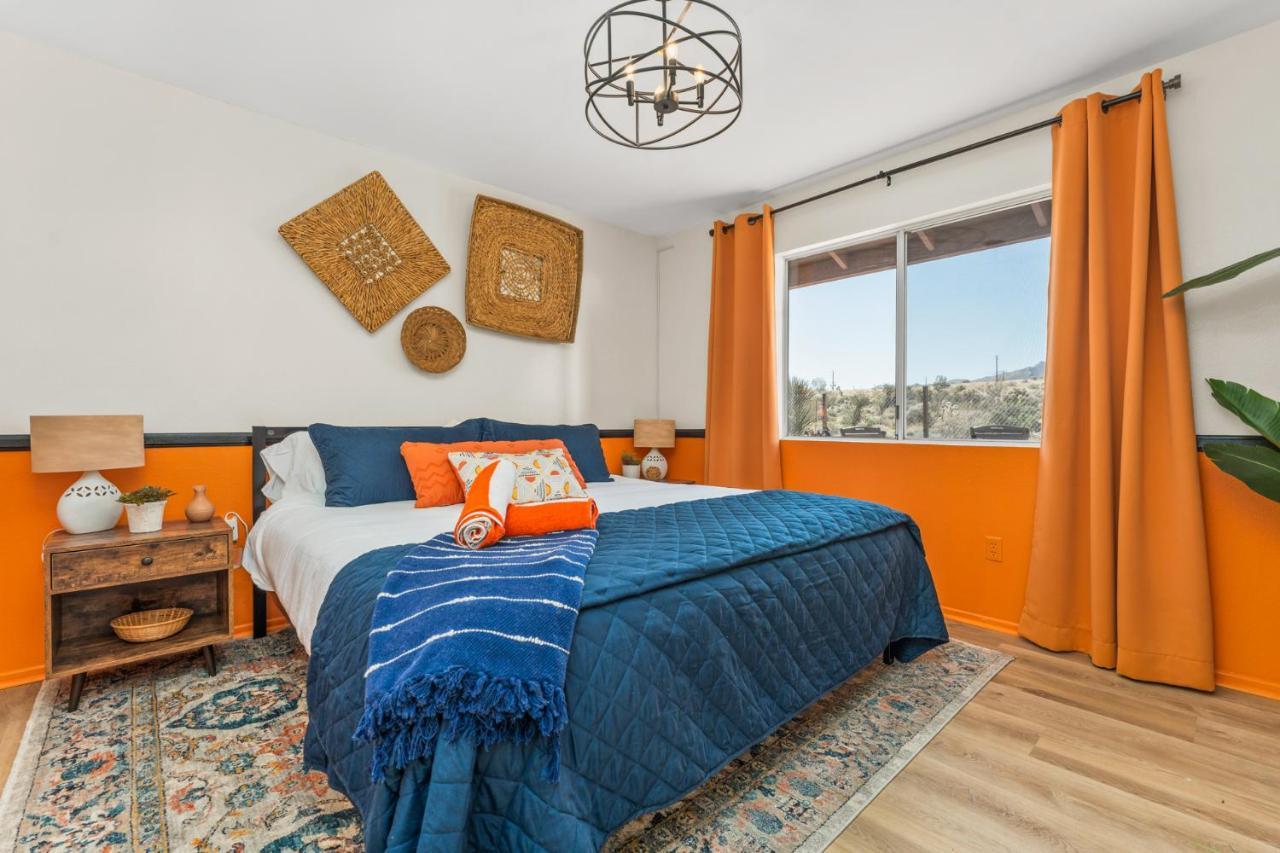 Hot Tub, Games, King Bed, Fire Pit, Bbq Grill, Minutes From National Park And Views Villa Joshua Tree Exteriör bild