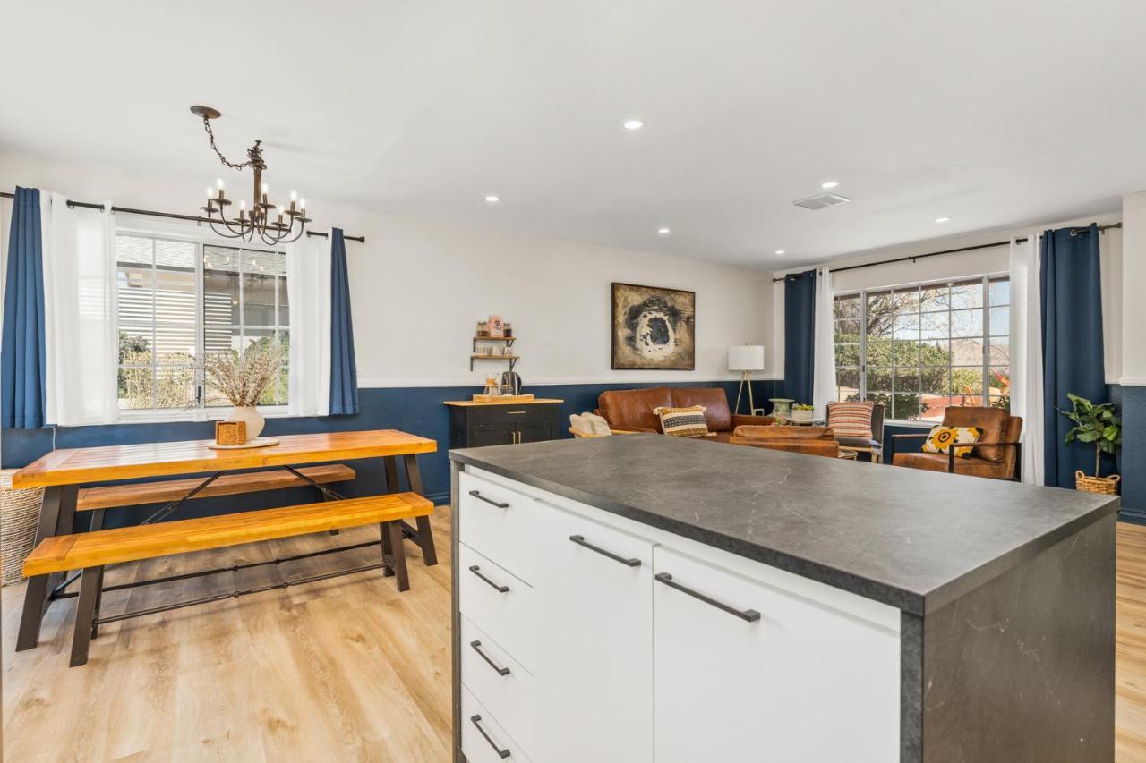 Hot Tub, Games, King Bed, Fire Pit, Bbq Grill, Minutes From National Park And Views Villa Joshua Tree Exteriör bild