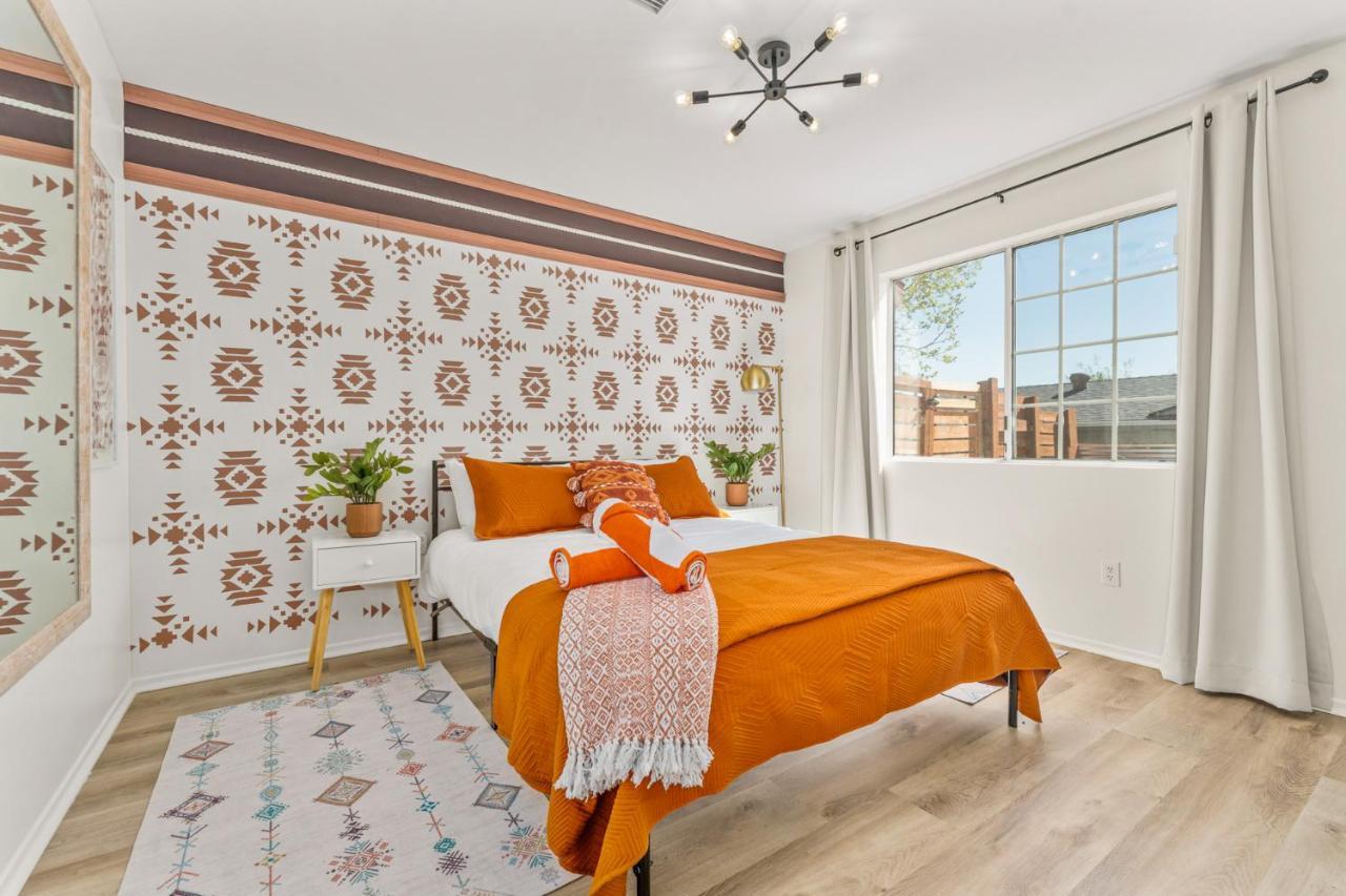 Hot Tub, Games, King Bed, Fire Pit, Bbq Grill, Minutes From National Park And Views Villa Joshua Tree Exteriör bild